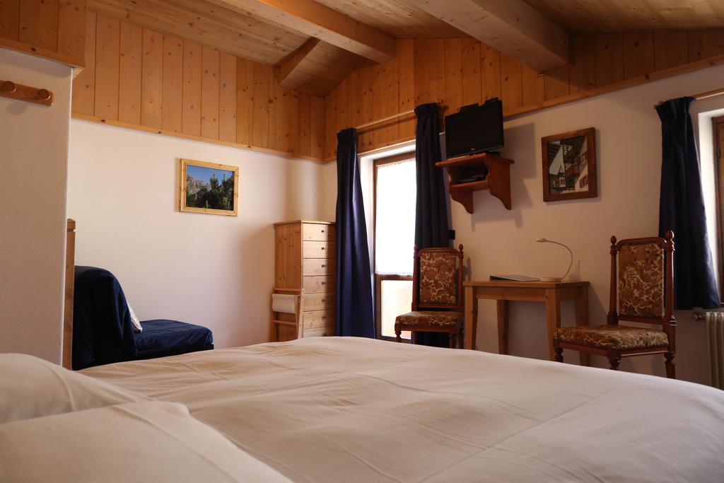 Albergo Centrale Forni di Sopra Eksteriør billede