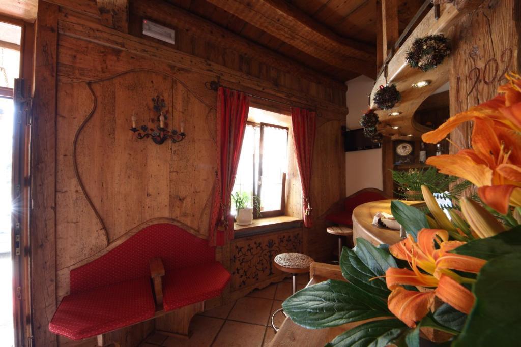 Albergo Centrale Forni di Sopra Eksteriør billede